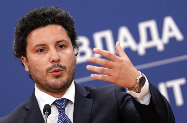 Ντ. Αμπάζοβιτς: Ο μεσολαβητικός ρόλος της Τουρκίας στις εντάσεις μεταξύ Σερβίας και Κοσσυφοπεδίου είναι πολύ σημαντικός