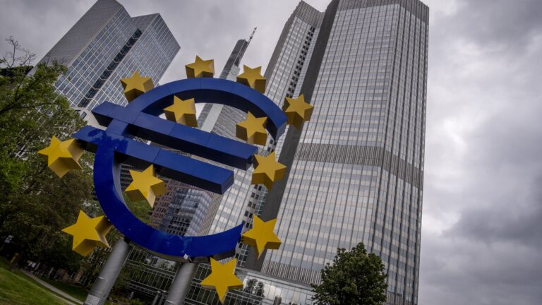 Κρίσιμη η σημερινή συνεδρίαση της ΕΚΤ – Πότε θα ξεκινήσει η μείωση των επιτοκίων