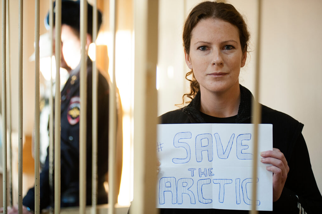 Ευρωπαϊκό Δικαστήριο Ανθρωπίνων Δικαιωμάτων: Αυθαίρετη η κράτηση των “Arctic 30” από τη Ρωσία