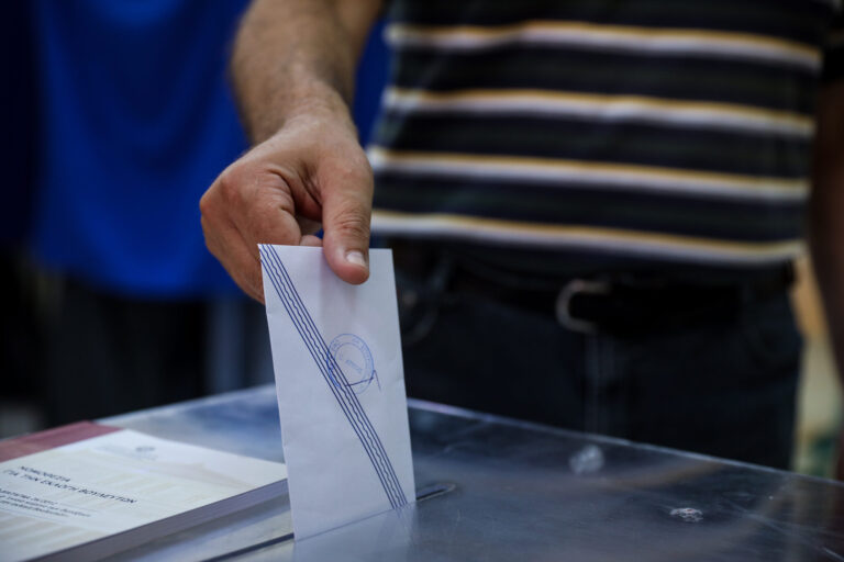 Μαγνησία: Χωρίς προβλήματα διεξάγονται οι εκλογές