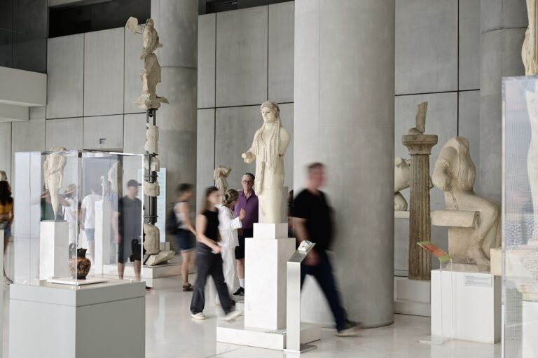 Το Μουσείο Ακρόπολης γιορτάζει τα 15 χρόνια λειτουργίας του – Το «Μουσείο της Ανασκαφής» ανοίγει για το κοινό στις 26/6