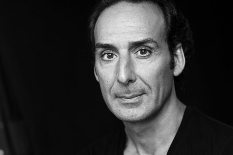 Ο Alexandre Desplat με τη συμμετοχή της Εθνικής Συμφωνικής Ορχήστρας της ΕΡΤ στο Ηρώδειο
