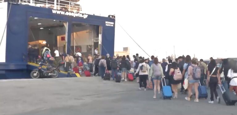Θεσσαλονίκη: Έλυσε κάβους το πρώτο δρομολόγιο για Σποράδες