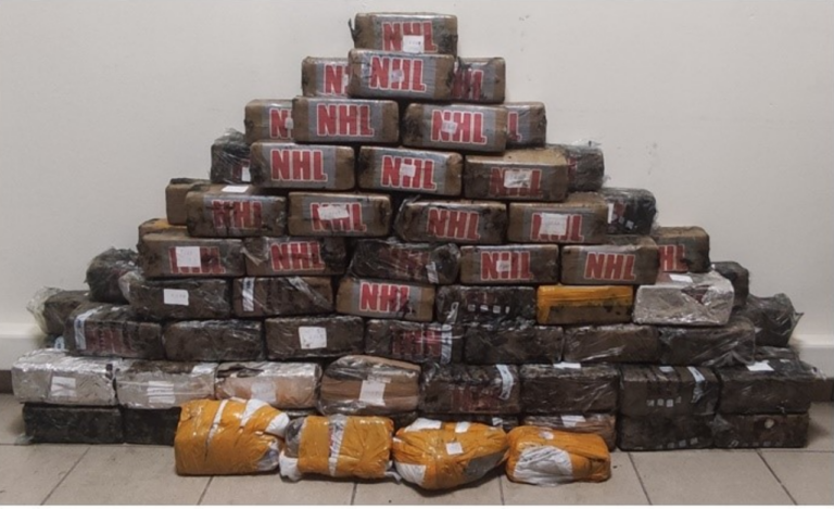Θεσσαλονίκη: 160 κιλά κοκαΐνης από το ίδιο καρτέλ του Εκουαδόρ κατασχέθηκαν στο λιμάνι – Βίντεο από την επιχείρηση