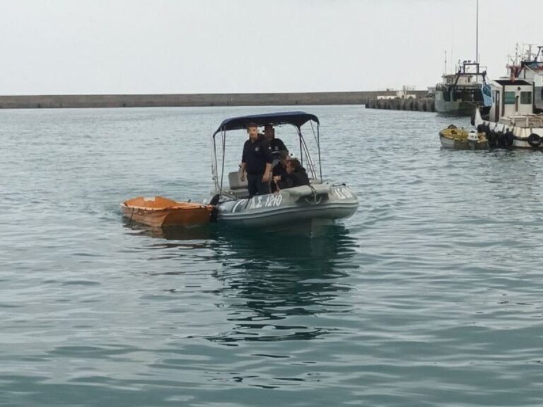 Χερσόνησος Κρήτης: Καρέ καρέ η επιχείρηση διάσωσης των δύο αγνοουμένων – Πήραν μια βάρκα και ανέβαζαν «story» στα κοινωνικά δίκτυα (video)