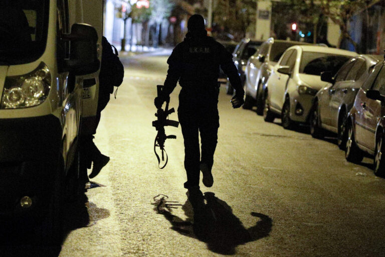 Έτσι δρούσε το κύκλωμα εκβιαστών στην Αττική – Η ανακοίνωση της ΕΛ.ΑΣ. (εικόνες)