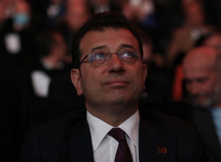 Εκρέμ Ιμάμογλου: Αναβλήθηκε για 30 Νοεμβρίου η δίκη του δημάρχου Κωνσταντινούπολης