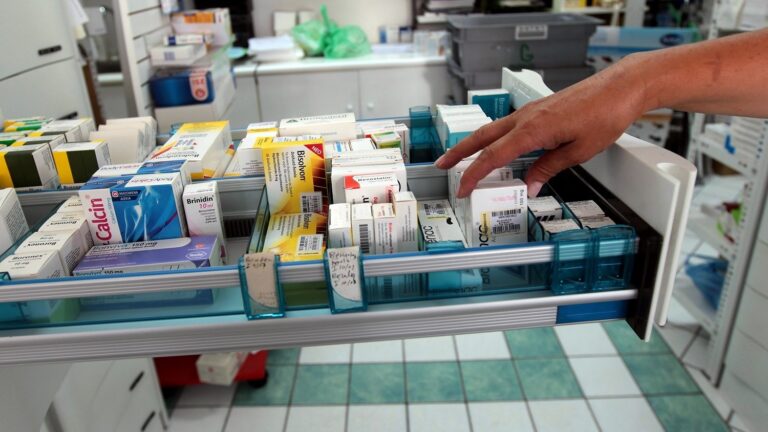 Κοζάνη: Ελλείψεις σε 400 φάρμακα – SOS από τον Φαρμακευτικό Σύλλογο (video)