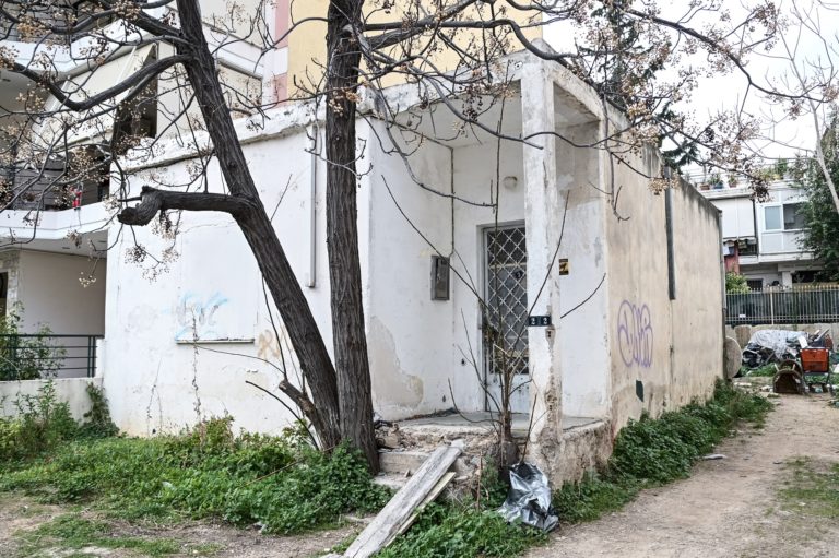 Oμαδικός βιασμός 15χρονου στο Ίλιον: Καταδικάστηκαν οι 8 από τους 12 ανήλικους