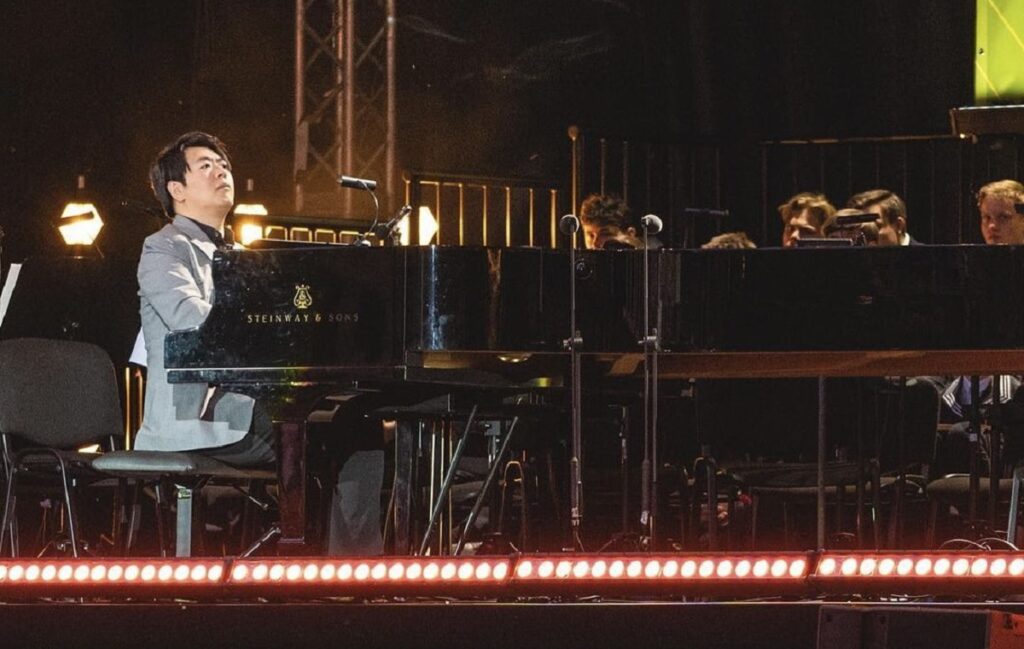 Ο σούπερ σταρ του πιάνου Λανγκ Λανγκ στο Ηρώδειο με την ΚΟΑ στις 15 Ιουλίου