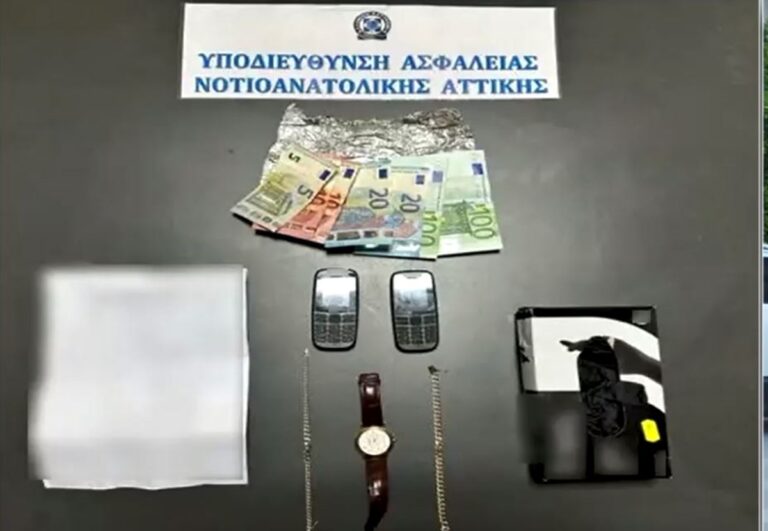 Αττική: Τρεις συλλήψεις από την ΕΛΑΣ για τη συμμορία των «ηλεκτρολόγων» – Στα 230.000 η λεία των ληστών