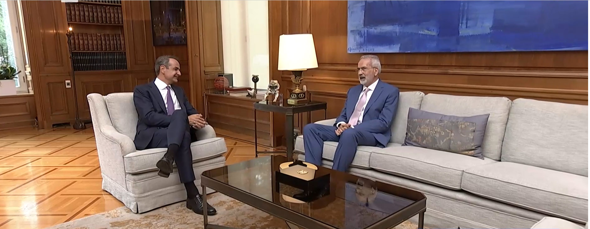 mitsotakis--sarmas