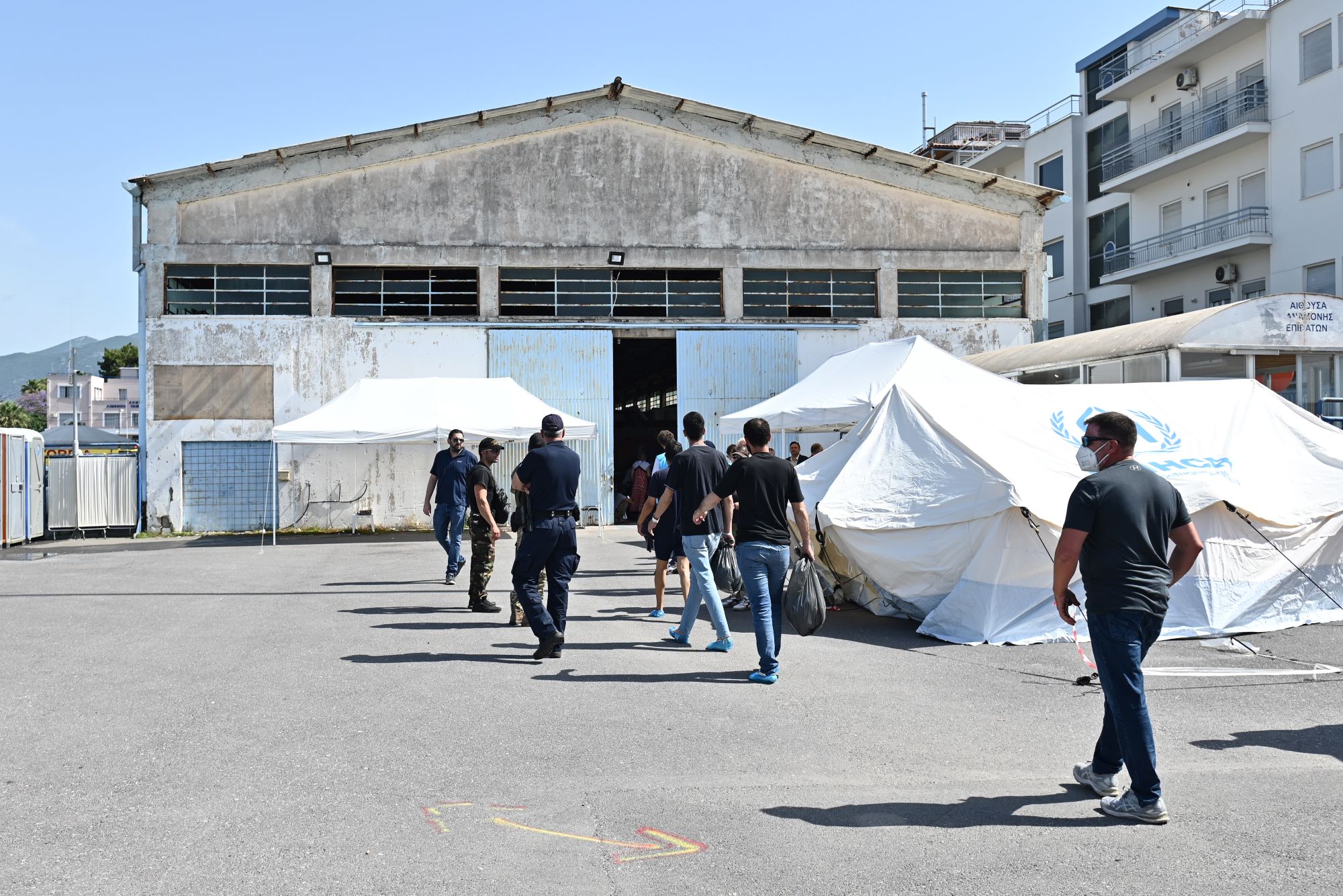 Πολύνεκρο ναυάγιο: Σε εξέλιξη η προανάκριση – Διασωθέντες υπέδειξαν μέλη κυκλώματος, από 4.000-6.000 η «ταρίφα» για το δρομολόγιο