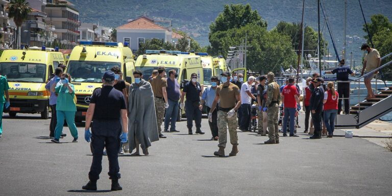 Συγκέντρωση διαμαρτυρίας στην Πλατεία Βουνακίου της Χίου για το ναυάγιο στην Πύλο