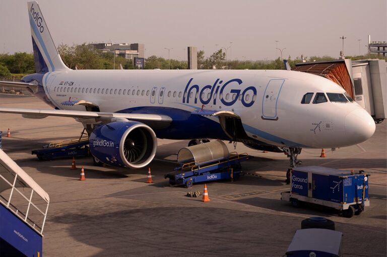 Airbus: Πήρε παραγγελία μαμούθ 500 αεροσκαφών από την εταιρεία χαμηλού κόστους της Ινδίας IndiGo