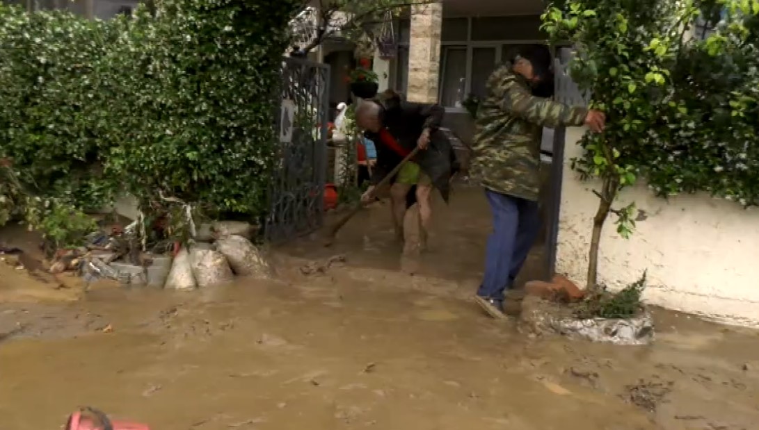 Στους δρόμους οι κάτοικοι του δήμου Παύλου Μελά – Ζητούν άμεσα αντιπλημμυρικά έργα