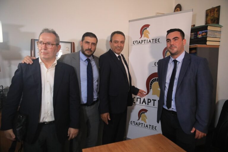 «Σπαρτιάτες»: Χωρίς επίσημα γραφεία το ακροδεξιό κόμμα με τους δώδεκα βουλευτές – Πήραν 21,2% στις φυλακές Δομοκού όπου κρατείται ο Κασιδιάρης