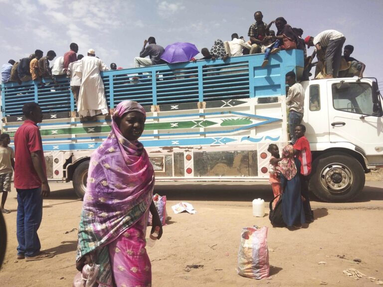 Χαρτούμ: Μαίνονται οι μάχες στην εμφύλια διαμάχη – Νέα μέτωπα στο Σουδάν