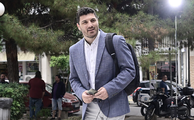 Καλαμάτα: Εκδήλωση απόψε του ΣΥΡΙΖΑ για τα εργασιακά με τον Δ. Τεμπονέρα