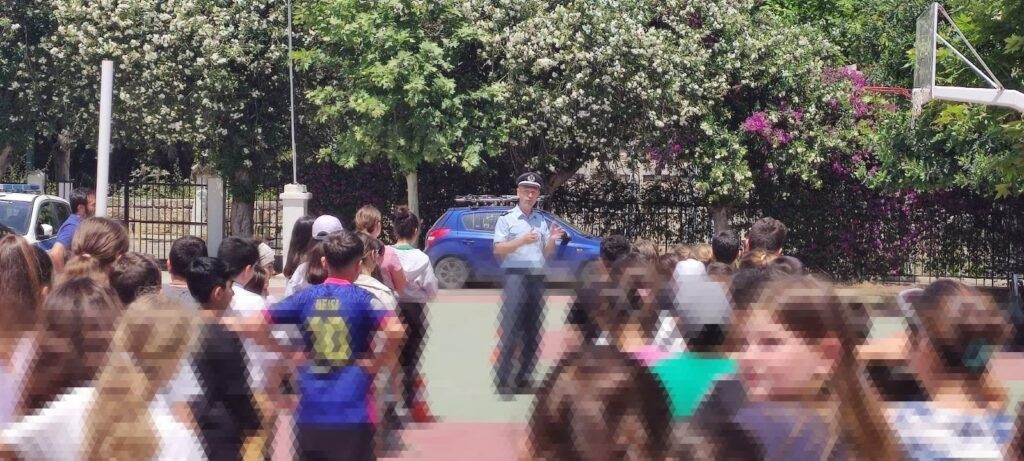 Μαθητές και πολίτες στο Ν. Αιγαίο ενημέρωσαν οι Αστυνομικοί για θέματα ασφάλειας