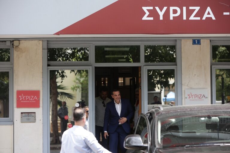 Πληροφορίες: Την παραίτησή του θα ανακοινώσει ο Αλέξης Τσίπρας στο Ζάππειο
