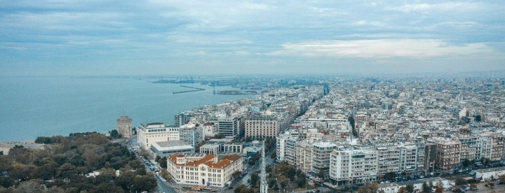Θεσσαλονίκη: Νεκρός εντοπίστηκε άντρας σε πολυκατοικία στο κέντρο της Θεσσαλονίκης