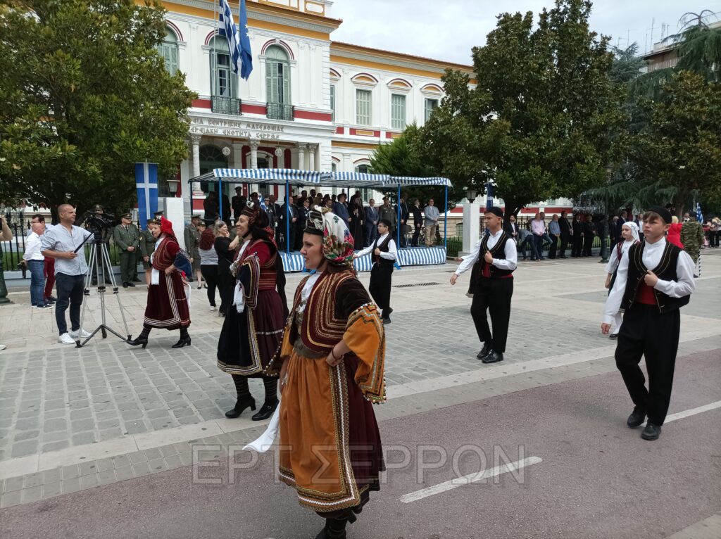 Σέρρες: Με λαμπρότητα εορτάσθηκε η 110η επέτειος απελευθέρωσης της πόλης (βίντεο)