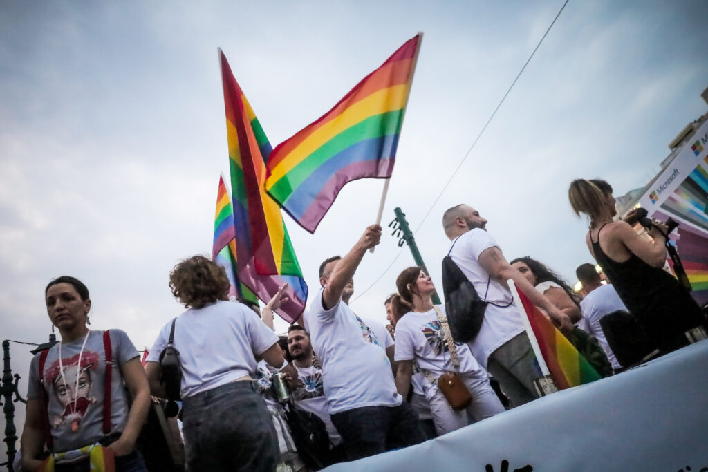Athens Pride: Με κεντρικό σύνθημα «Μία φορά κι έναν καιρό» πραγματοποιήθηκε η παρέλαση της Υπερηφάνειας
