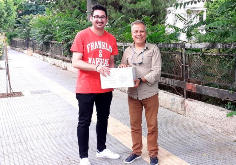 Βιβλία στο Δημοτικό Σχολείο Πιτσιδίων, στα Μάταλα της Κρήτης