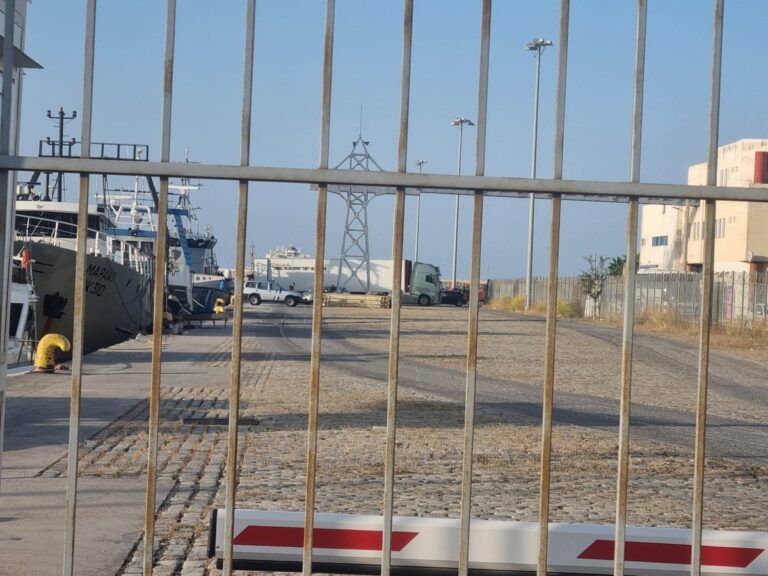 Συλλαλητήρια σε Σπάρτη, Τρίπολη και Ναύπλιο για το ναυάγιο ανοιχτά της Πύλου