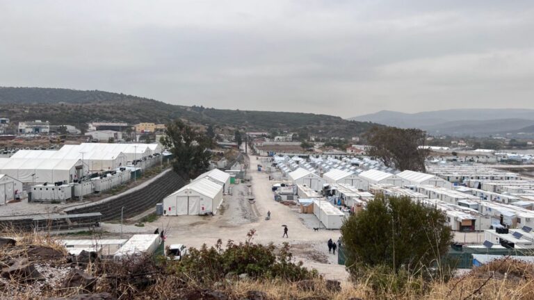 Αύξηση ροών και πληθυσμού  των μεταναστών στη Λέσβο