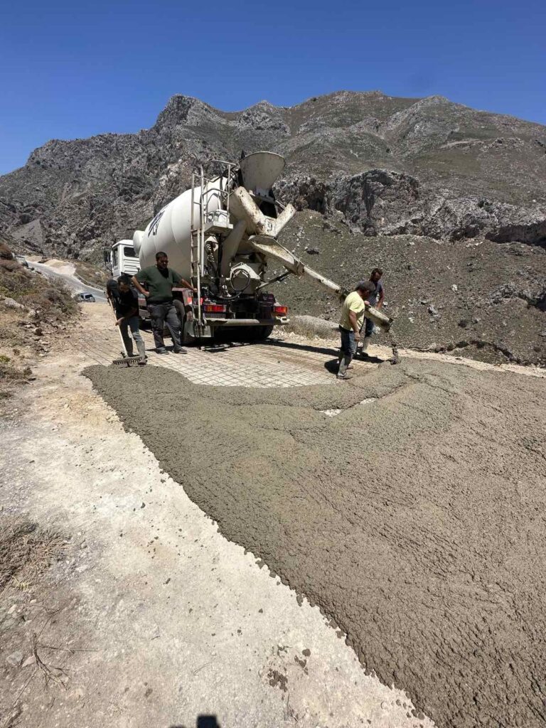 Δημιουργία χώρου στάθμευσης 300 θέσεων στο Κουρταλιώτικο φαράγγι