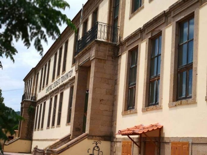 Ολοκληρώθηκε και παραδίδεται το σεισμόπληκτο δημοτικό σχολείο Πολιχνίτου