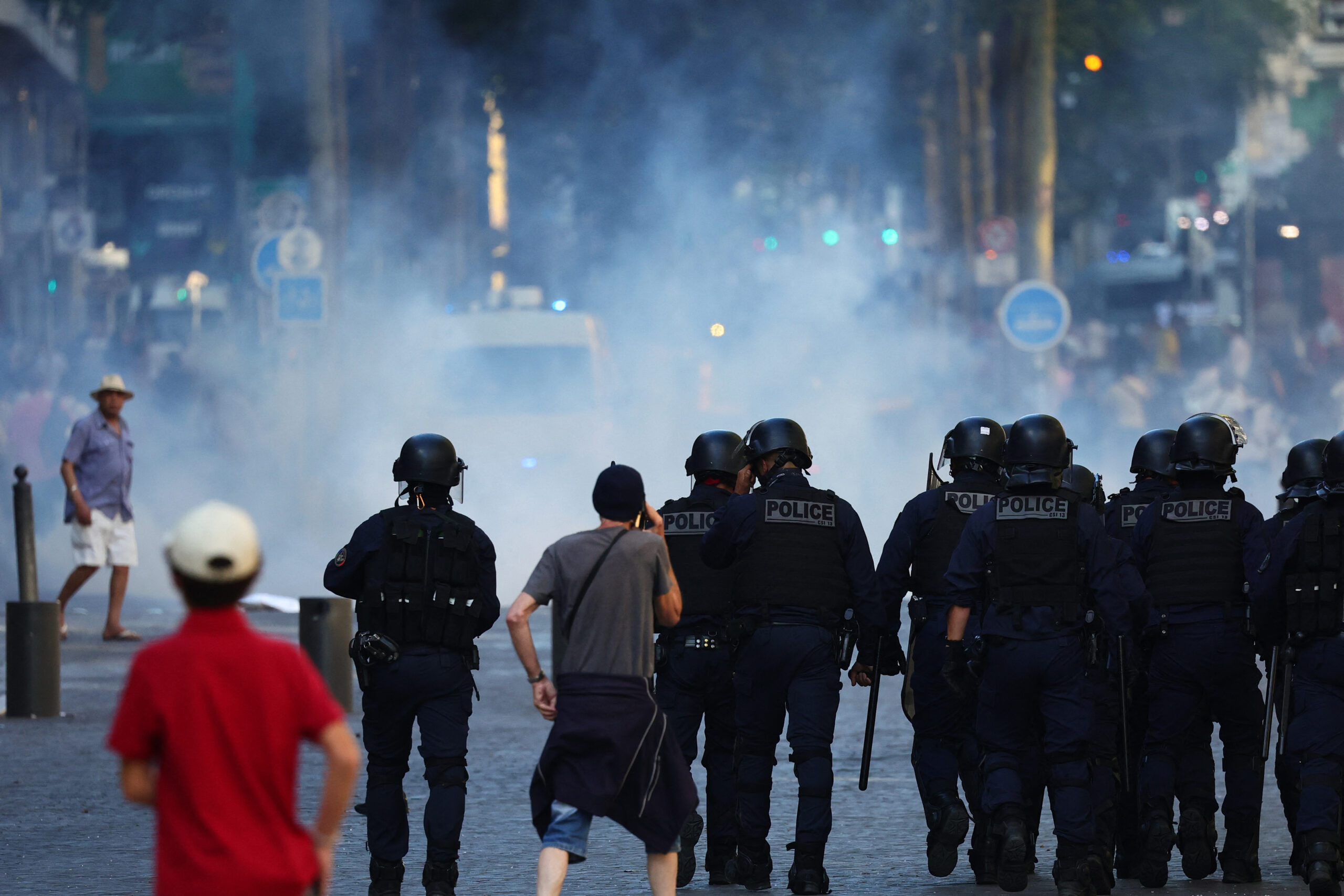 Δολοφονία 17χρονου: Στη δίνη της βίας η Γαλλία – Ένα βήμα πριν την επιβολή κατάστασης εκτάκτου ανάγκης