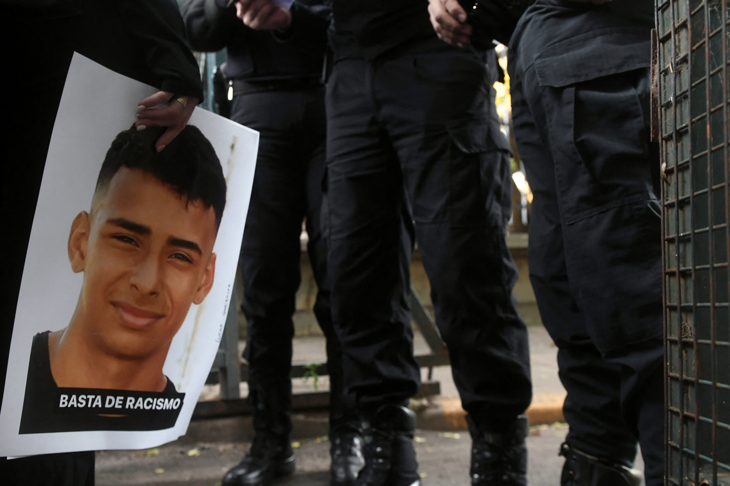 Αργεντινή: Ισόβια κάθειρξη σε τρεις αστυνομικούς για τη δολοφονία 17χρονου το 2021