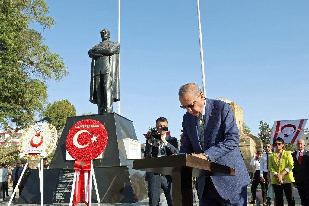 Κύπρος: 49 χρόνια από την τουρκική εισβολή – Επίσκεψη Ερντογάν στα κατεχόμενα
