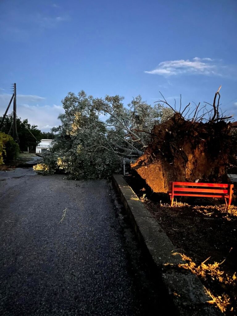 Χωρίς ρεύμα και νερό κοινότητες στην Π.Ε. Σερρών από το χθεσινό δυνατό μπουρίνι