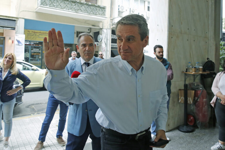 Παραίτηση Λοβέρδου: Μυστικό το περιεχόμενο της επιστολής του προς τον Ν. Ανδρουλάκη – Άγνωστες οι προθέσεις του πρώην υπουργού
