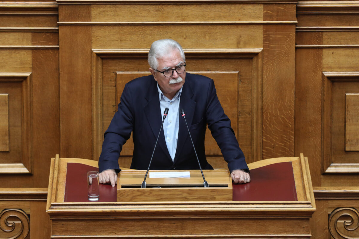 Βουλευτής ΚΚΕ Χ.Κατσώτης: «Η κυβέρνηση υπηρετεί τα συμφέροντα του κεφαλαίου, τσακίζοντας τα δικαιώματα των εργαζομένων και του λαού»