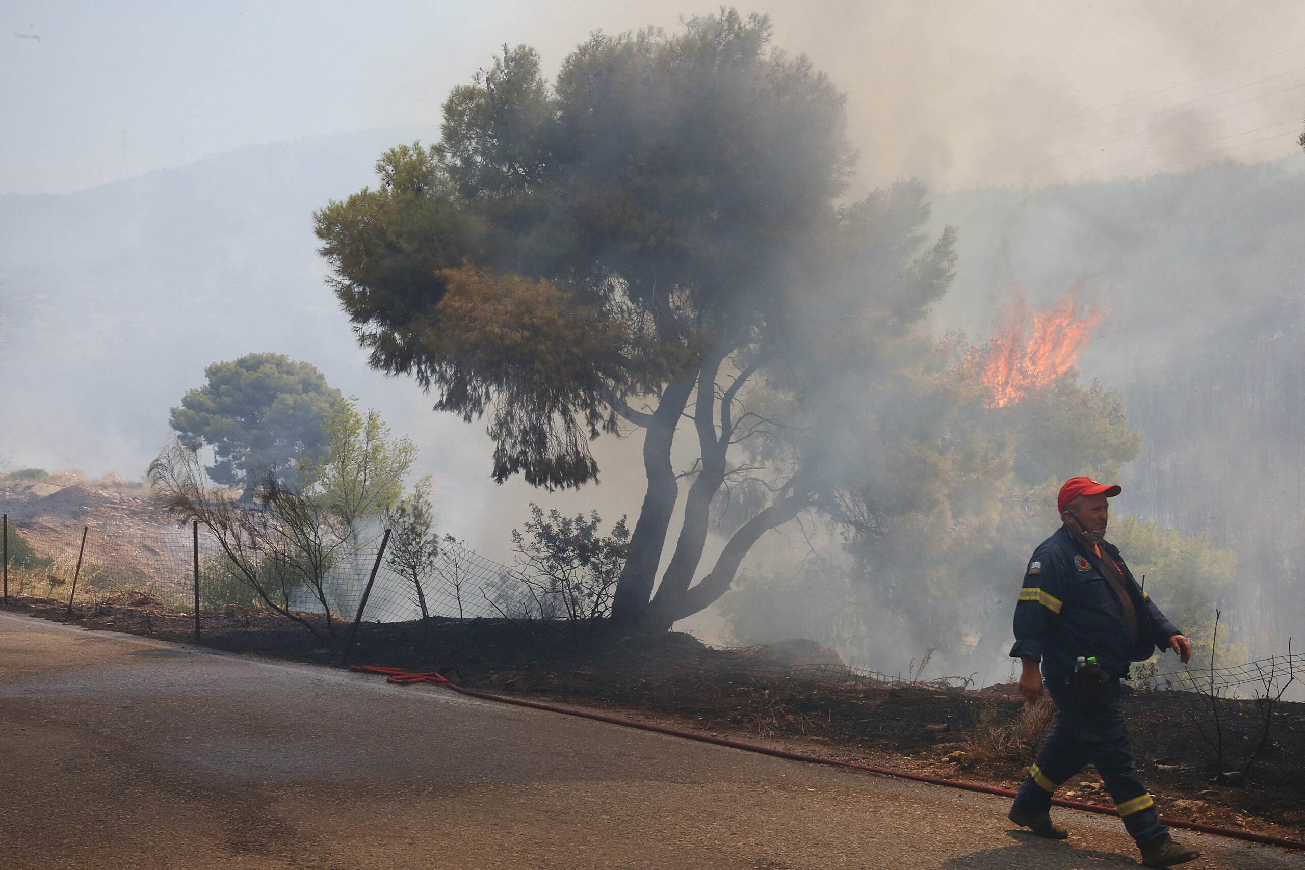 Πολιτική Προστασία: Ακραίος κίνδυνος πυρκαγιάς στην Αττική και άλλες 12 περιοχές την Κυριακή