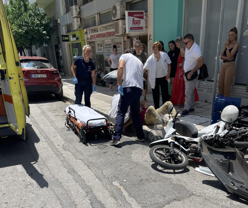 Καλαμάτα: Σοβαρός τραυματισμός οδηγού μηχανής στο κέντρο της πόλης (φωτογραφίες)