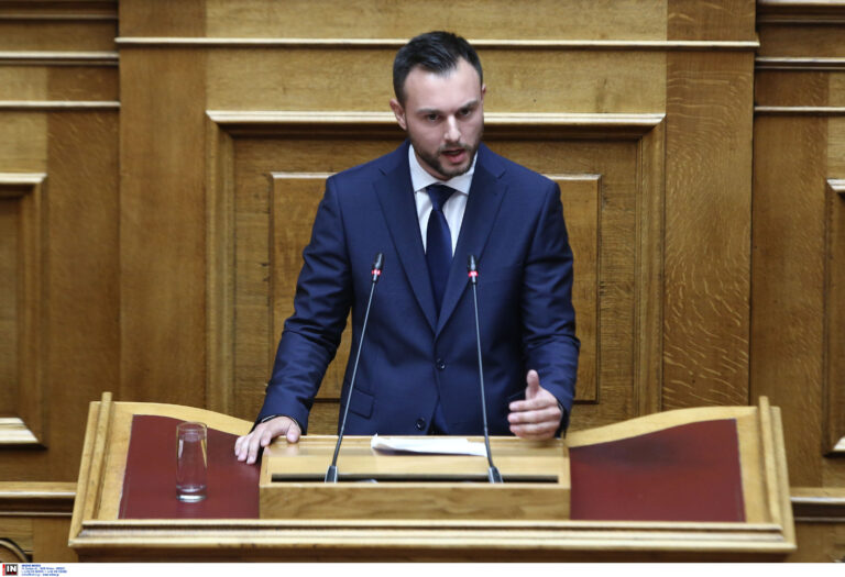 Ρήγμα στους Σπαρτιάτες: Εντονότατη αντίδραση του προέδρου του κόμματος στη δήλωση στήριξης Κασιδιάρη από τον βουλευτή Κ. Φλώρο
