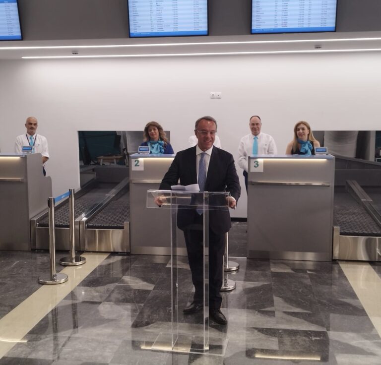 Σταϊκούρας – Check In από το Λιμάνι του Πειραιά: Οι σύγχρονες υποδομές δημιουργούν υψηλή προστιθέμενη αξία για τον τουρισμό