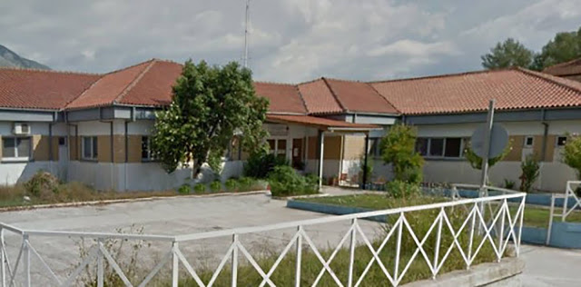 Ήπειρος: Διευκρινίσεις από το ΕΚΑΒ για τον ασθενή που έχασε τη ζωή του σε καρότσα