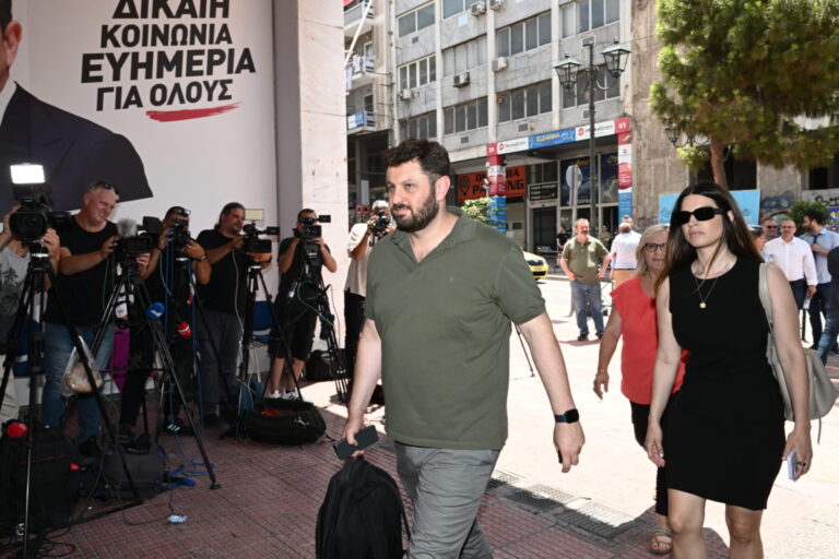 ΣΥΡΙΖΑ: Σε εξέλιξη η συνεδρίαση της Πολιτική Γραμματείας – Το Σαββατοκύριακο κλειδώνουν οι υποψηφιότητες για την ηγεσία