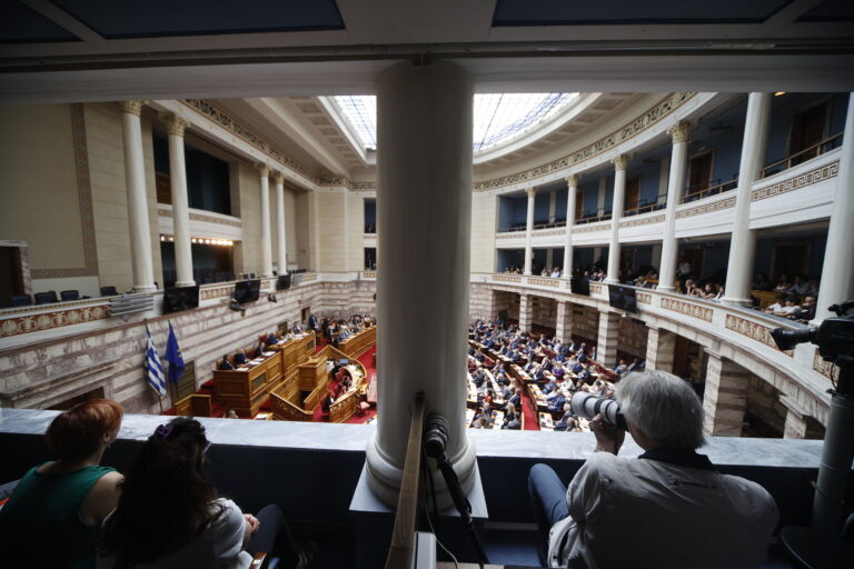 Boυλή: Συζητείται και ψηφίζεται σήμερα το νομοσχέδιο για την στήριξη του εισοδήματος