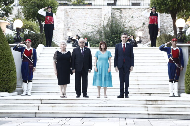 Η ΠτΔ Κ. Σακελλαροπούλου παρέθεσε επίσημο δείπνο προς τιμήν του ομολόγου της από τη Μάλτα Τ. Βέλλα – Φωτογραφίες