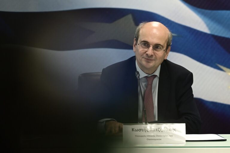 Στα 4,4 δισ. ευρώ το όφελος για τα νοικοκυριά -Κ. Χατζηδάκης: Εξαντλούμε τα περιθώρια δίνοντας αυτά που έχουμε