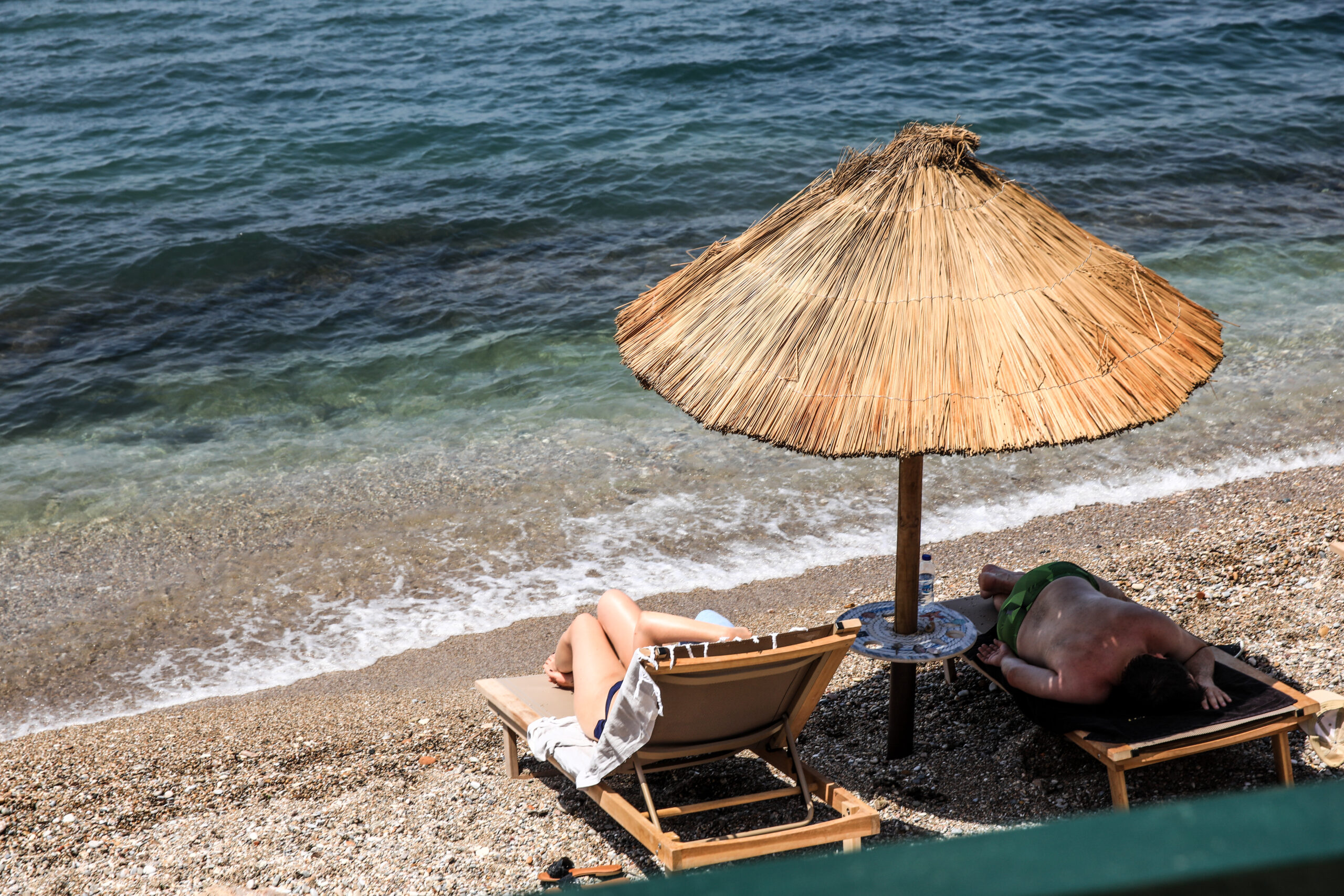 «Καμίνι» η χώρα σήμερα Σάββατο – Έρχονται 45άρια την Κυριακή