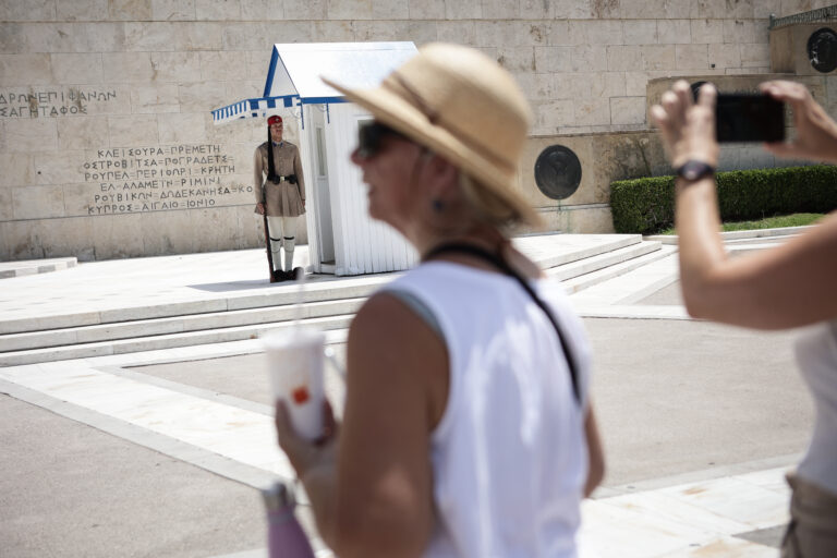 Μ. Παγώνη στην ΕΡΤ για τον καύσωνα: Αλλαγές στη δοσολογία των φαρμάκων σε συνεννόηση με γιατρό – Δεν καταναλώνουμε αλκοόλ